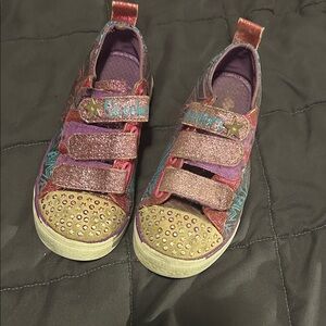 Skechers Pop Princess Light Up Sparkly Kids Shoes with Star Accents - 11